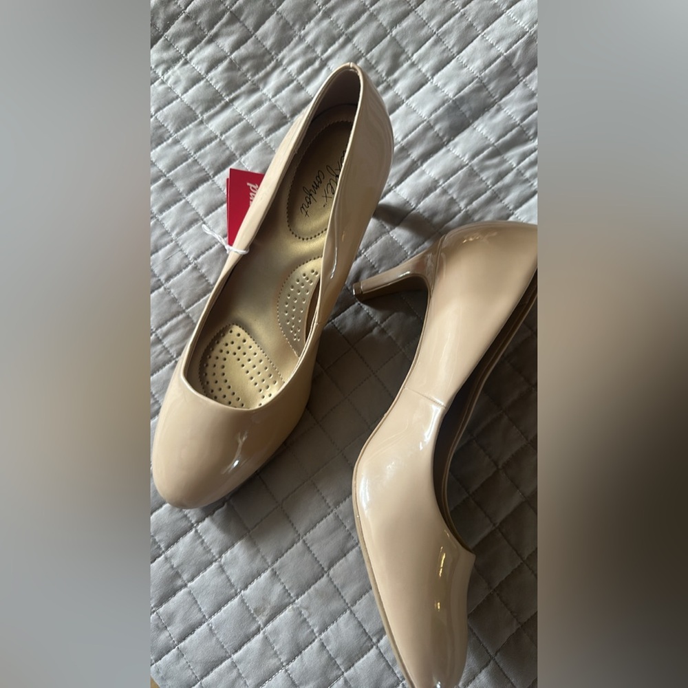 Dexflex Comfort Elegant Beige Heels
